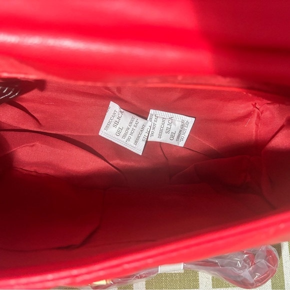 NWT! SOLD! Badgley Mischka Diamond Quilted Studded Red Crossbody & Wristlet - Picture 7 of 10